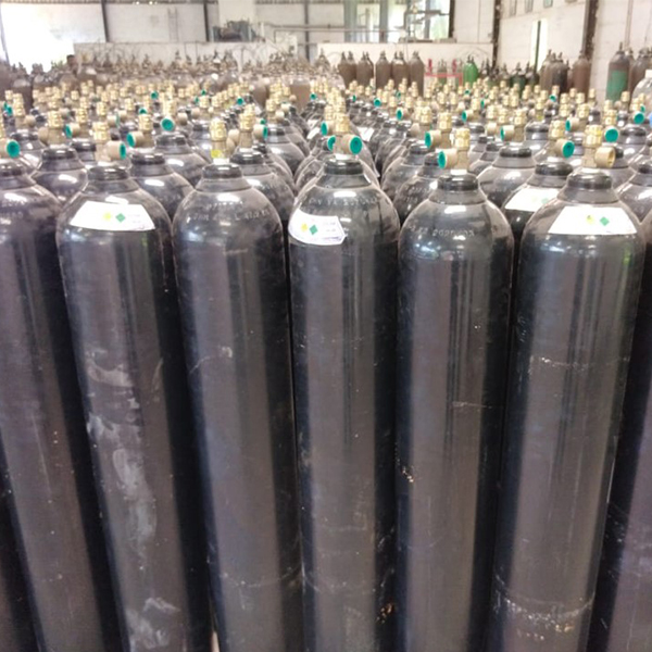 Oxygen Gas Cylinder   